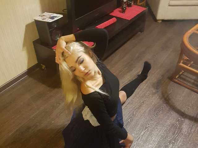 个人资料的照片 --Lina--