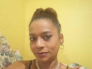 色情视频聊天 1FiestyAlpha69