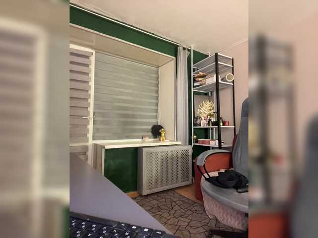 广播屏幕截图 1_Aariella_1