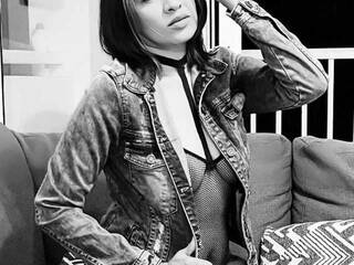 色情视频聊天 abby-latin