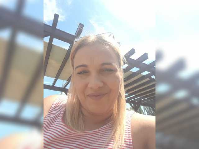 广播屏幕截图 AbbyBones