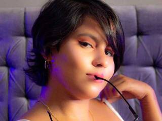 色情视频聊天 AbellaSmith