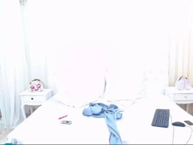 广播屏幕截图 AdellaydeTay