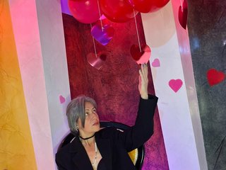 色情视频聊天 Ades-lira