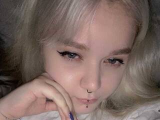 色情视频聊天 AdoraBlya