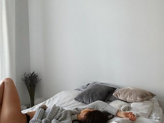 色情视频聊天 Aennaangel01