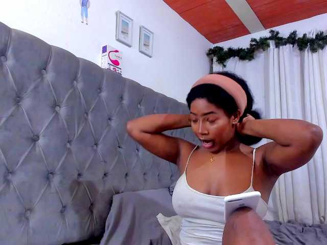相片 Afro-goddess Hot Ebony latina waiting to fulfill all your fantasies. #ebony #latina