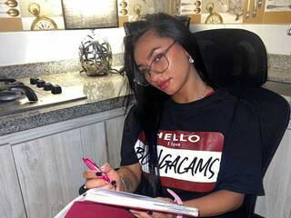 色情视频聊天 Alana-11