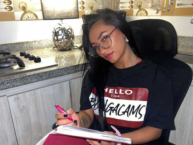 个人资料的照片 Alana-11