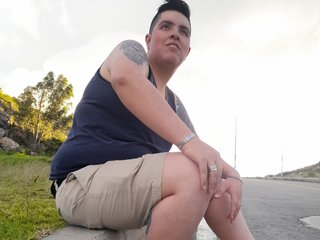 色情视频聊天 AlbaDegeneres