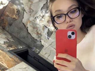 色情视频聊天 EliVii