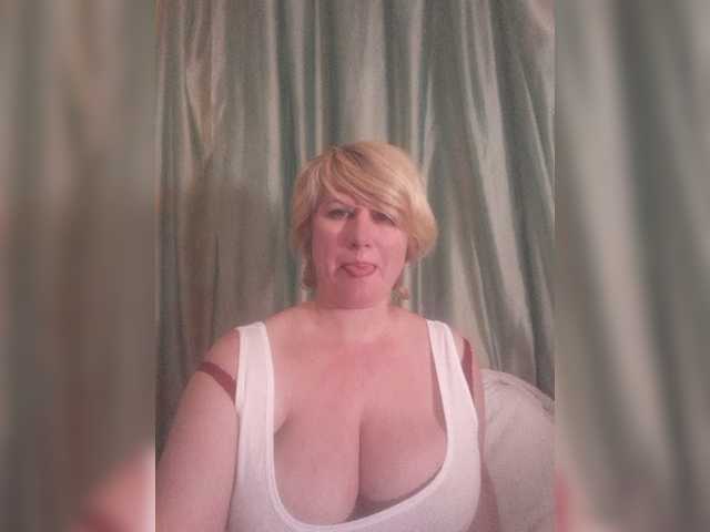 相片 Alenka_Tigra Requests for tokens! if there are no tokens, put love it's free! All the most interesting things in private!