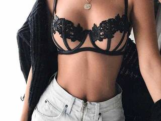 色情视频聊天 Alesandraa1