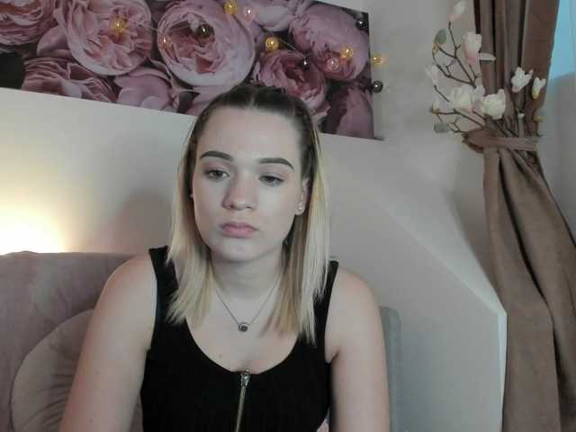 相片 AlexisTexas18 Another rainy day here, i am here for fun and chat-- naked and cum in pvt xx #18 #blonde #cute #teen #mistress