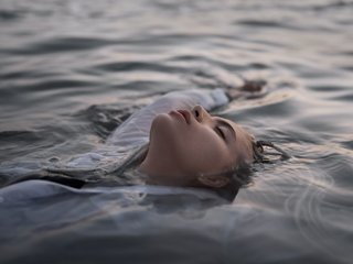 色情视频聊天 AliannaSoloKisses