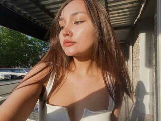 色情视频聊天 Alice-Heaven