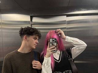 色情视频聊天 alice18james