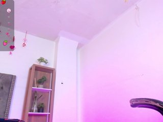 色情视频聊天 AliceRed