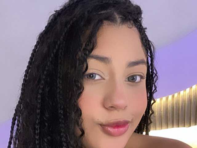 个人资料的照片 Alicia-20