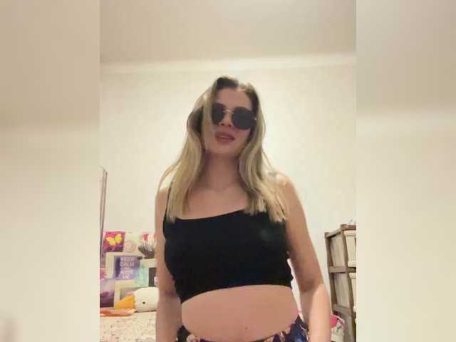 广播屏幕截图 alinalesssa