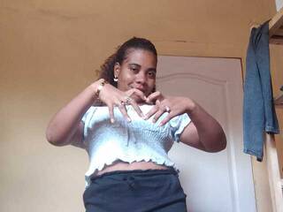 色情视频聊天 AlineEdena