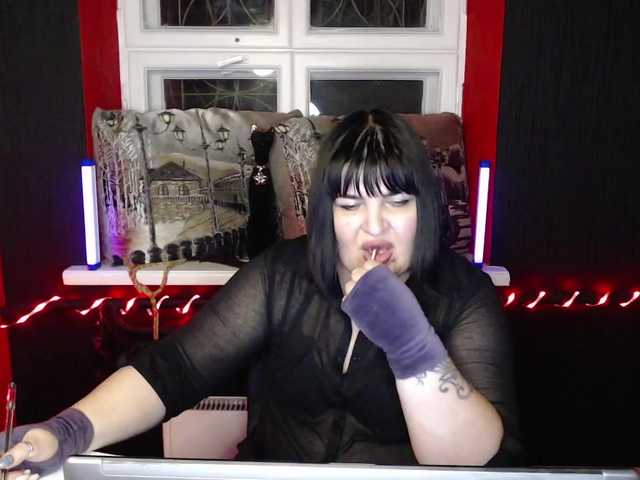 广播屏幕截图 AliraDom