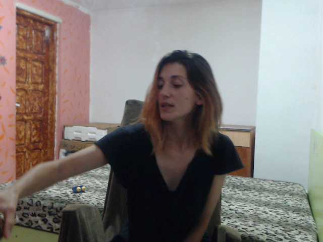 广播屏幕截图 alishallovexx