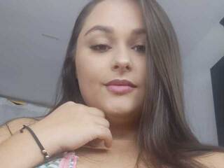 色情视频聊天 alisiamendoza