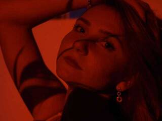 色情视频聊天 AlissaBerryy