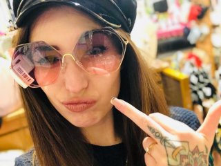 个人资料的照片 FUCK_LOVE