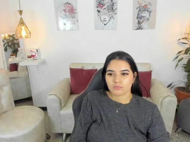 相片 alondra-saenz Hi guys, I'm new here, follow me and make me cum with your tips!!♥♥♥ toys!800tkns