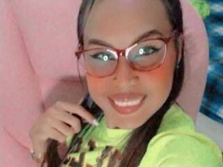 色情视频聊天 Alondramiller