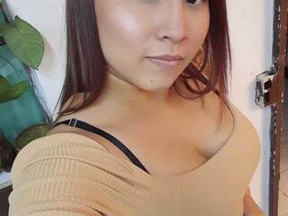 色情视频聊天 Alyn-zc