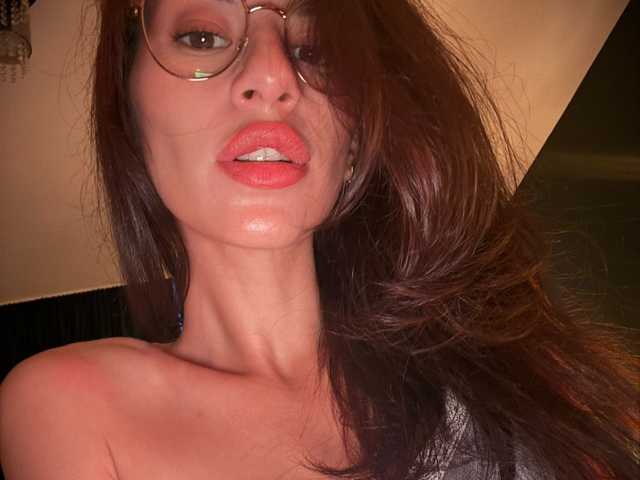 个人资料的照片 alyonaqueen