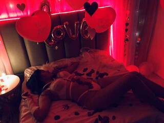 色情视频聊天 amabarsmith