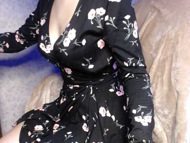 相片 Ebounty Lovense connected:) Im so shy:) I undress in privates)) I collect to pay for the apartment)))