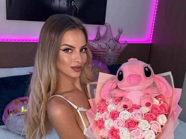 个人资料的照片 aneblondie