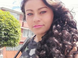 个人资料的照片 aneli-23