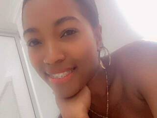 色情视频聊天 Angelinnasexy