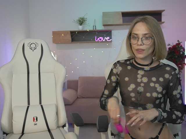 广播屏幕截图 AngieNatasha054