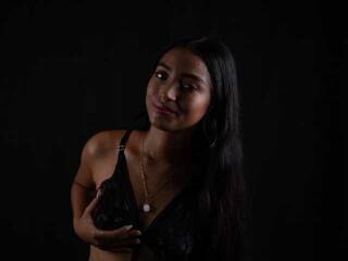 色情视频聊天 AnikaHalil