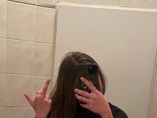 色情视频聊天 anirie_findom