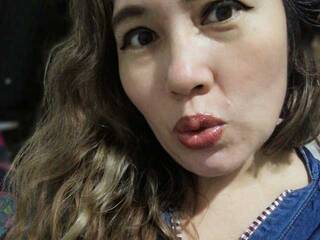 色情视频聊天 anniejhonson1