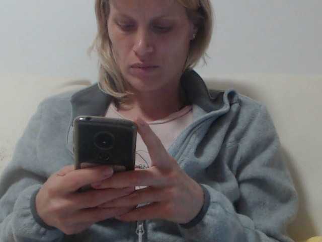 广播屏幕截图 Annzhelika