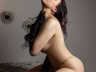 色情视频聊天 AntonellaBla