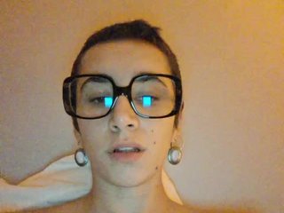 色情视频聊天 AntoniaDilune