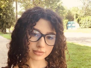 色情视频聊天 ArianaFox