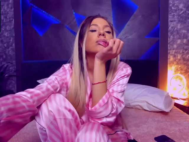 广播屏幕截图 AriannaSins