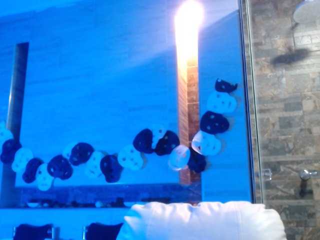 广播屏幕截图 ashleyvillaz