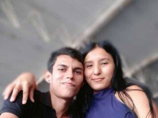 色情视频聊天 AxelAndSheri